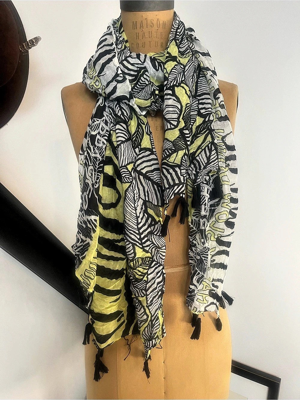 Printed Scarf in Green & Gray Like New